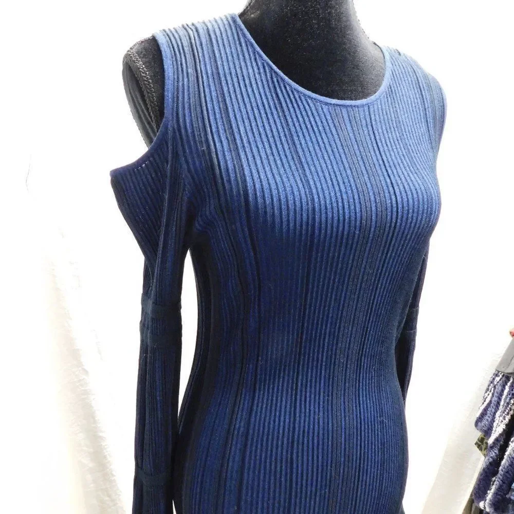 Club Monaco M Blue & Black Ribbed Striped Cold Shoulder Blouse NEW - Picture 3 of 6